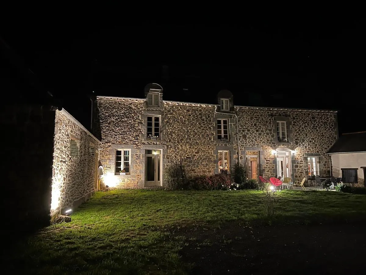 Le Logis De La Lettre Bed & Breakfast Tinteniac France