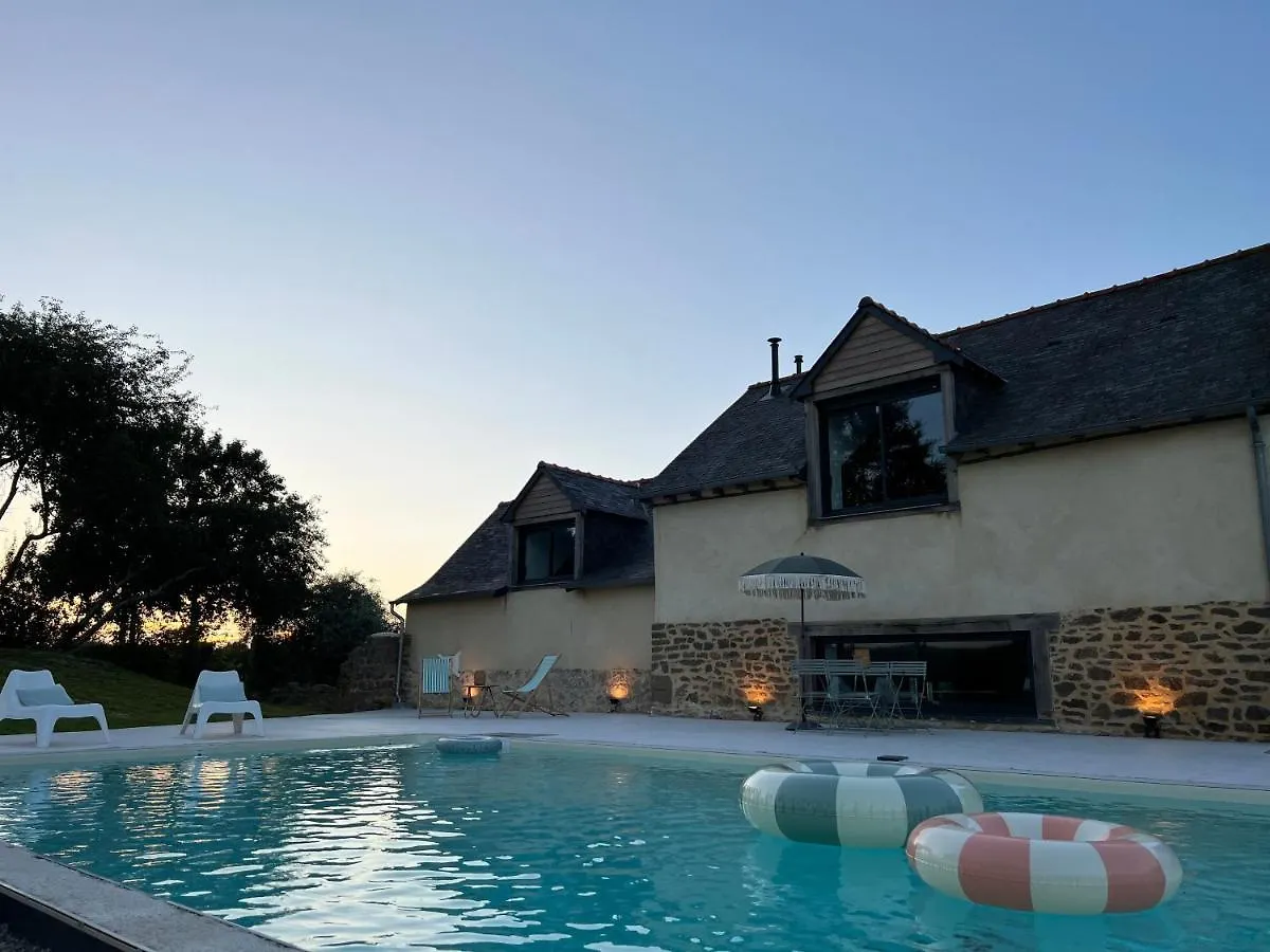 Le Logis De La Lettre Bed & Breakfast Tinteniac