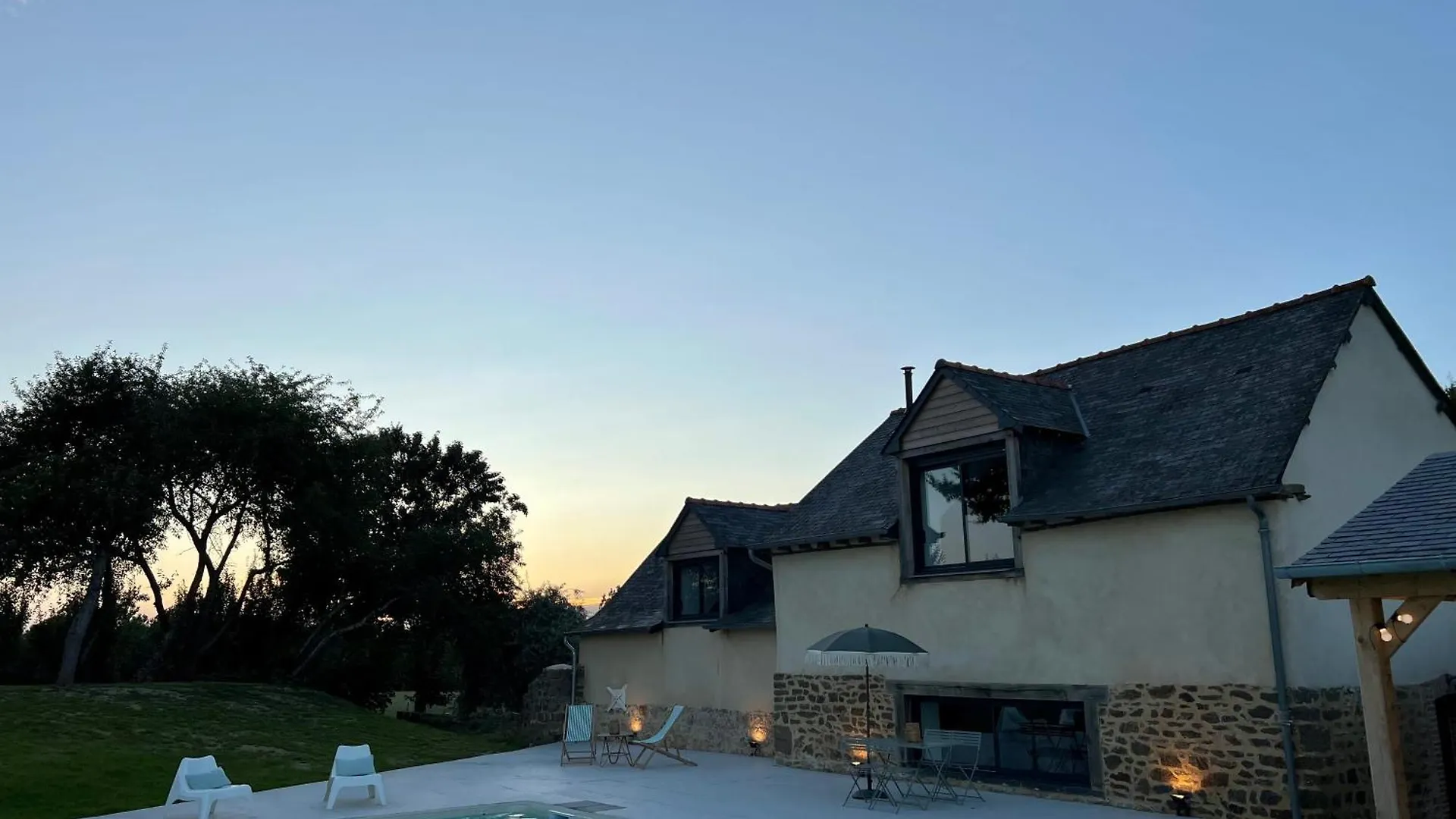 Le Logis De La Lettre Bed & Breakfast Tinteniac 0*,  France