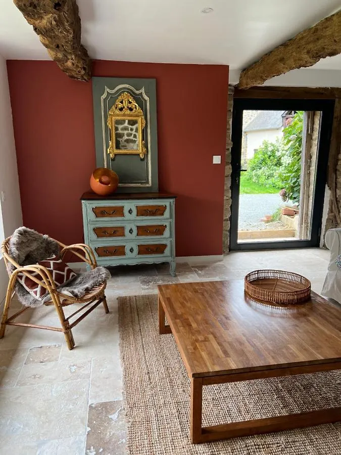 Le Logis De La Lettre Bed & Breakfast Tinteniac